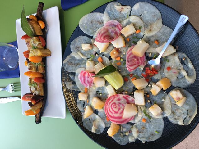 Alizées de la Guadeloupe : Espadon frais mariné et merlu fumé à la créole 