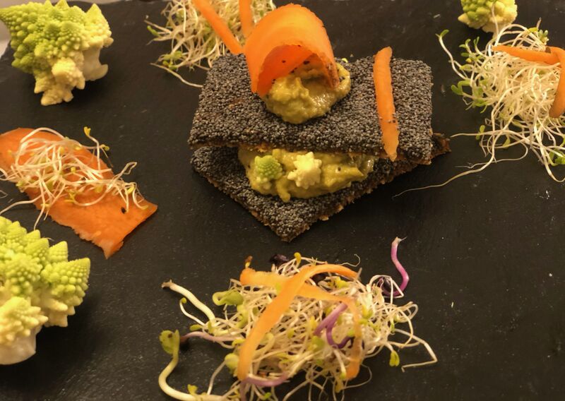 Craquant à la crème de brocolis et jeunes pousses