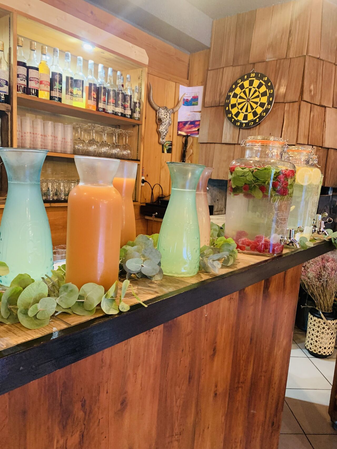 Déclinaison d'eaux aromatisées et cocktail