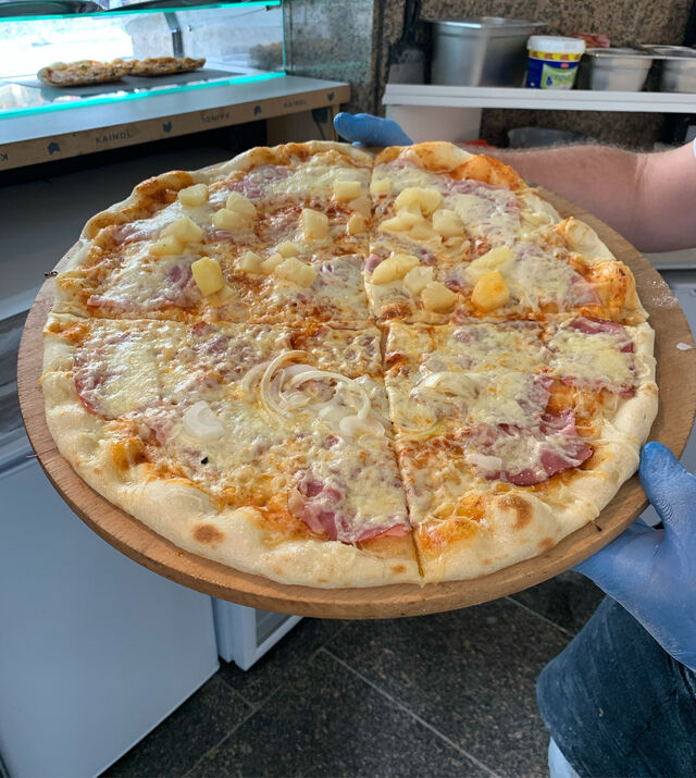 Pizza hawaii & slaninová 