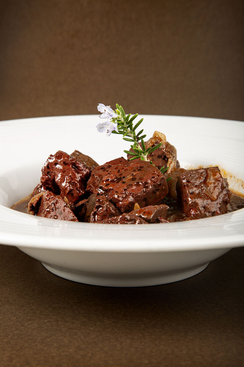 Sangre con cebolla y pebrella de la Serra Mariola