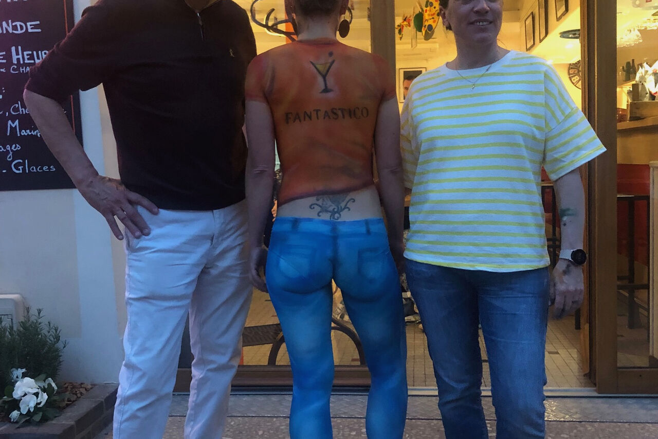 Séance live de Body Painting sur modèle