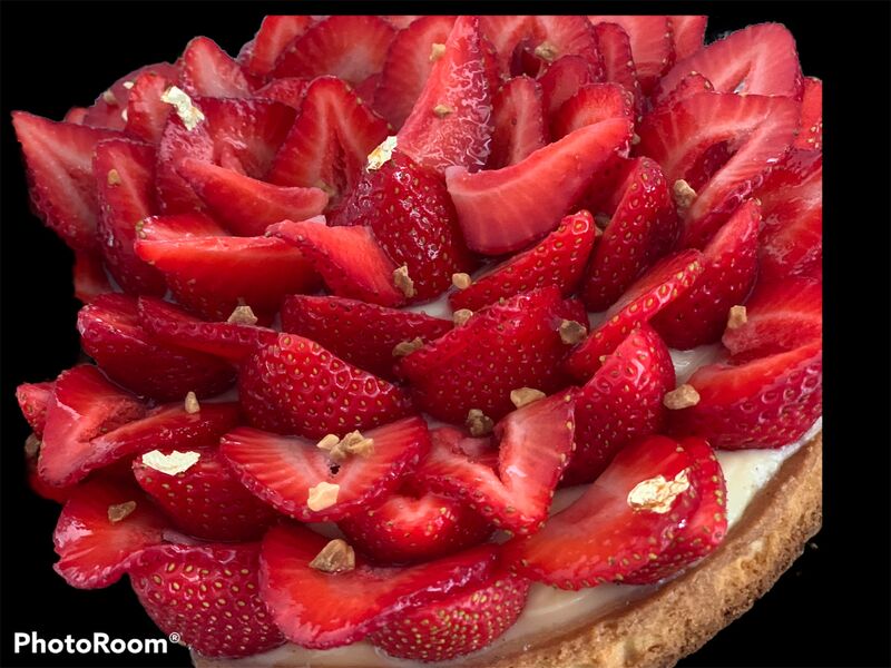 Tarte aux fraises
Crème pâtissière à la vanille
Pâte sablée breton
Fraises fraîches 