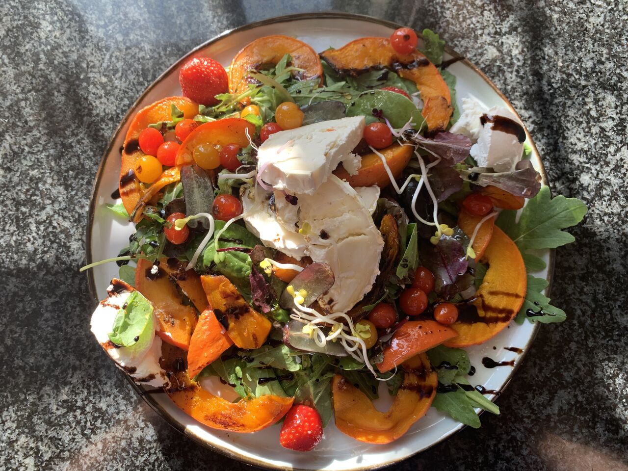 Gebackener Kürbis mit Ziegenkäse 