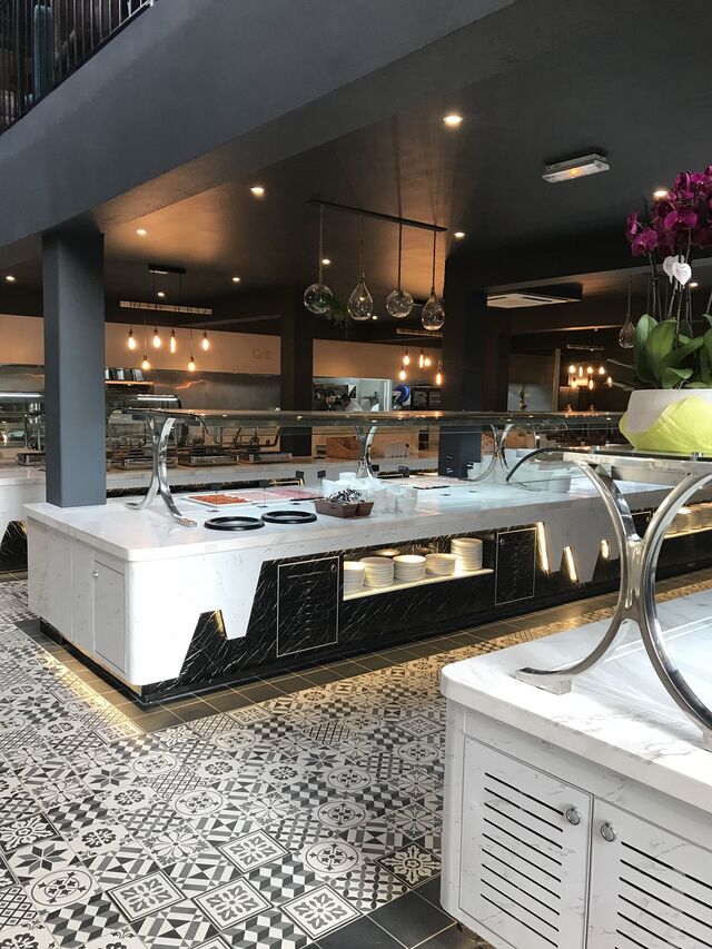 Nos buffets, stand de grillade et pasta bar.