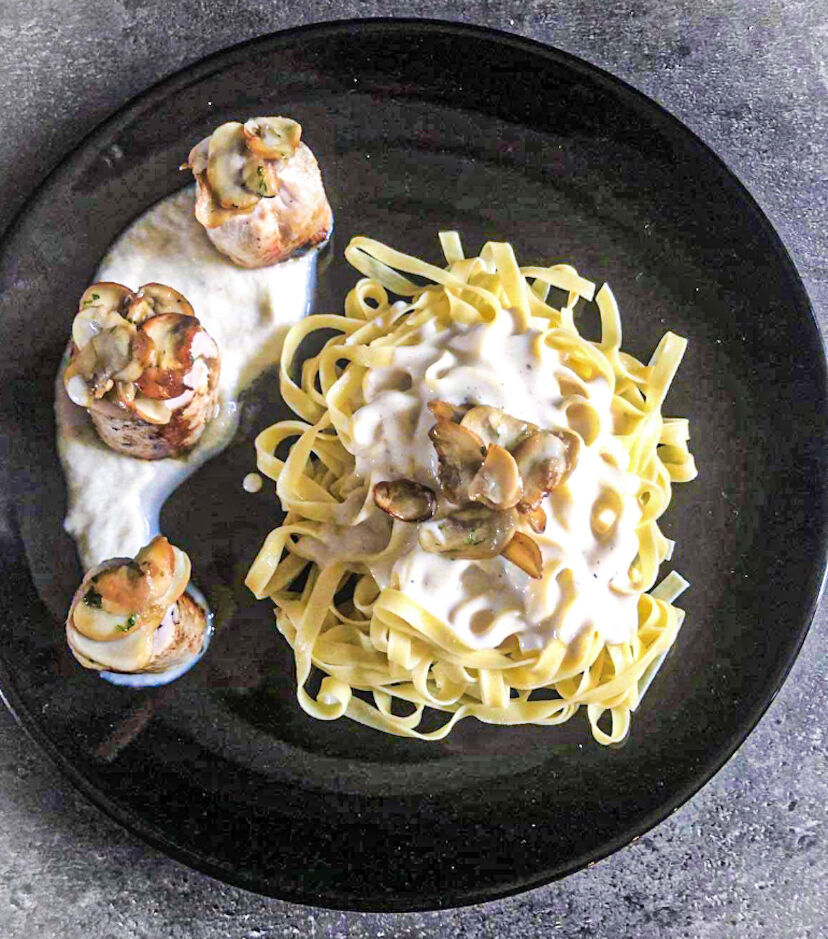 • BALLOTINES DE VOLAILLE / TAGLIATELLES •
La Botellerie c'est aussi un service Traiteur. Pensez-y pour vos évènements!