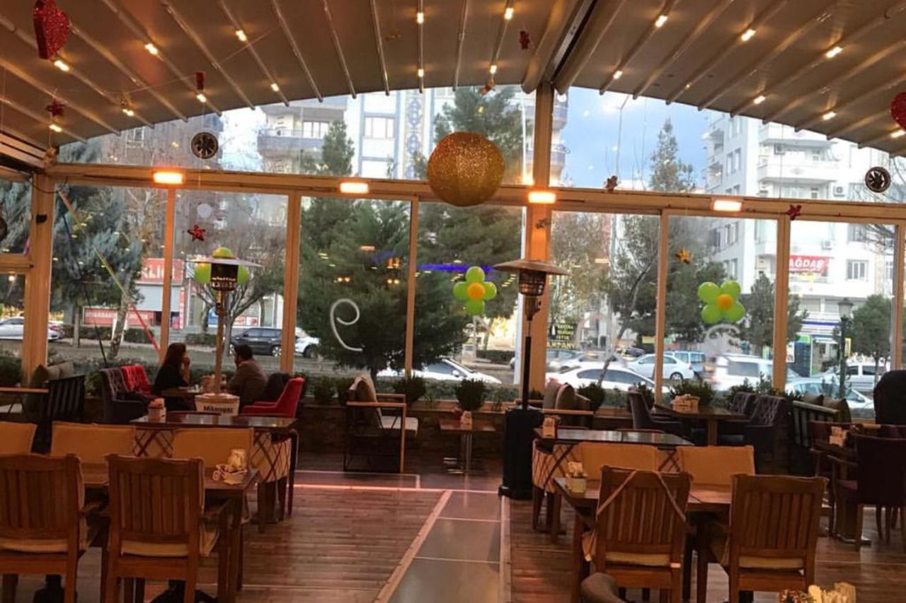Marin cafe