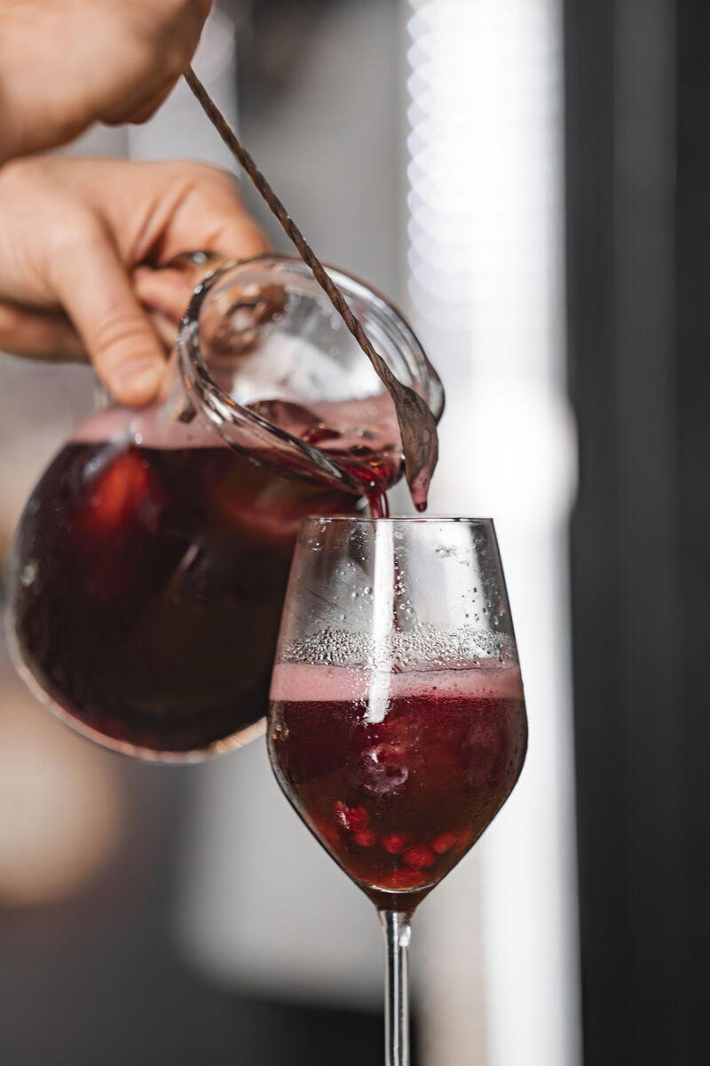 SANGRÍA DE VINO TINTO Y FRUTOS ROJOS