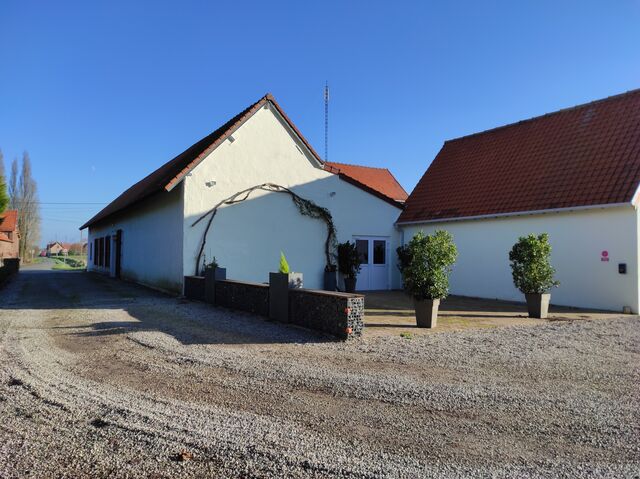 L'entrée, c'est par ici !