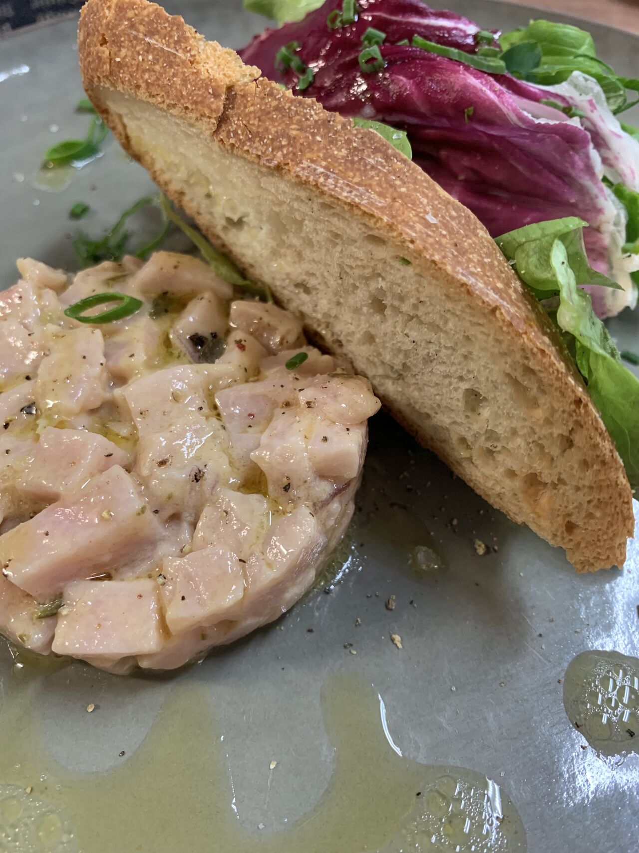 Le Tartare d’Espadon à la Moutarde à l’Estragon Clovis
