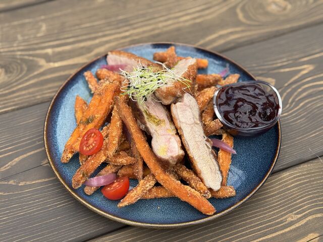 Rosé kacsamell sült édesburgonyával és feketecseresznye raguval