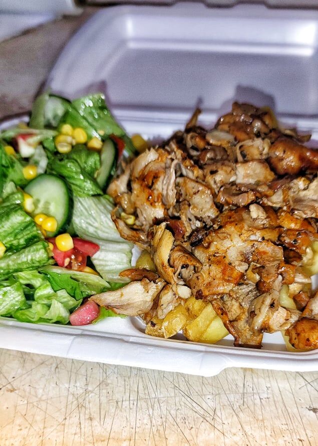 Boseges Gyros tal 1850Ft, Tortilla 1350Ft, Pita 950 FT is kaphato 