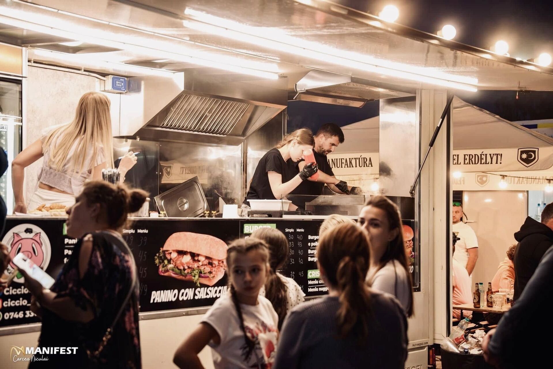 Ne găsești și la evenimente! 🎉🍽️