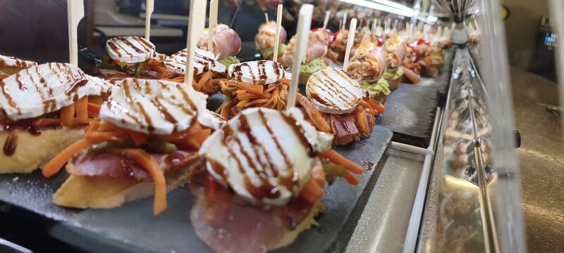 Pinchos variados 