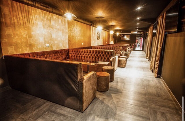 Salle principale climatisée ou chauffée