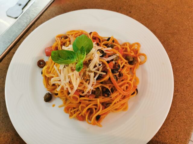 Spaghetti alla Puttanesca