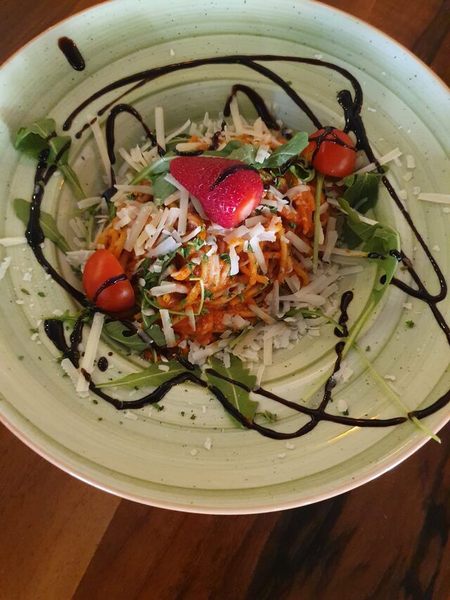 Spaghetti mit Tomatensoße 