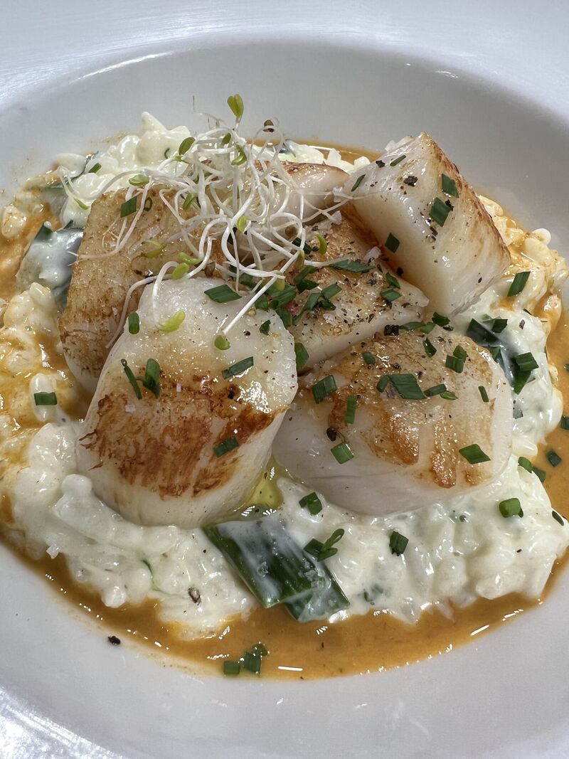 Le Risotto de Saint Jacques, Jus de Crustacés et Poireaux
