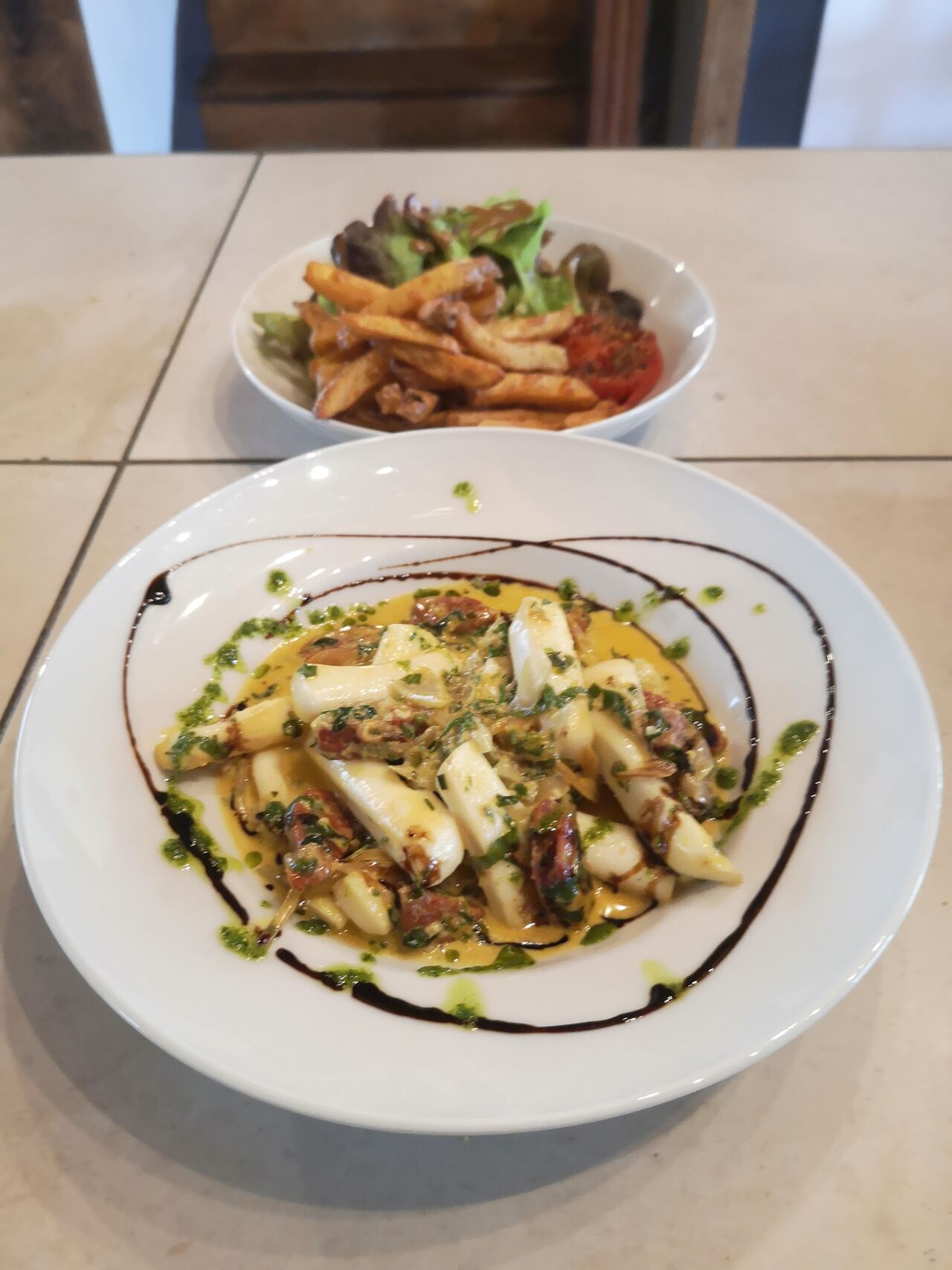 Plat de la carte :
La seiche au chorizo