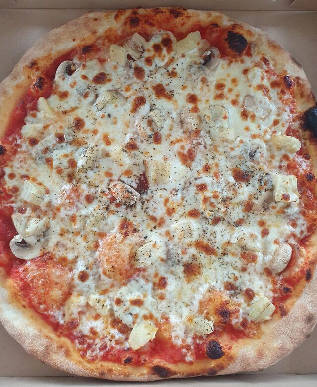 La Prosciutto cotto e funghi