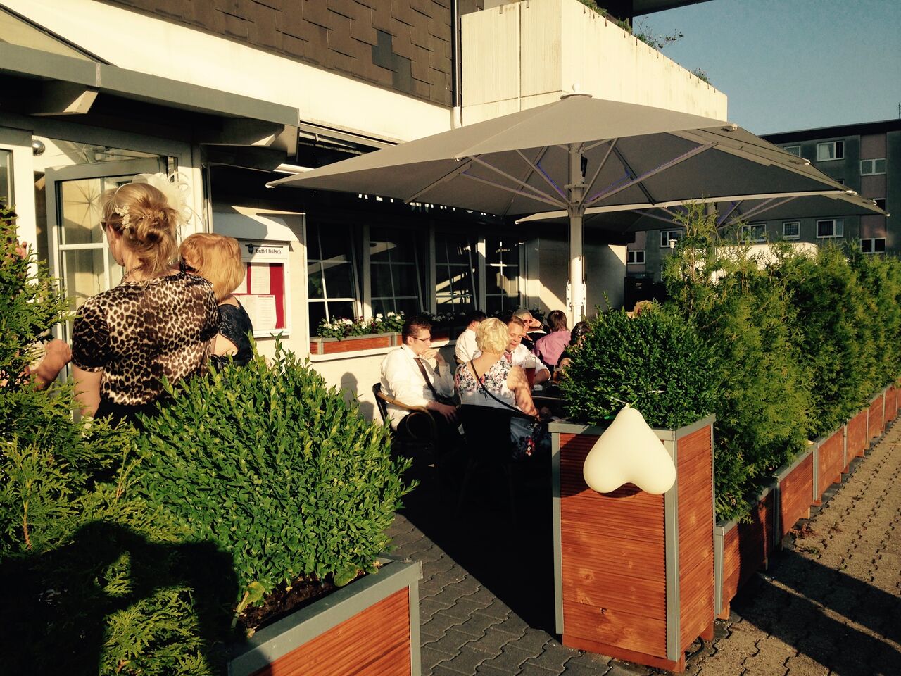 Biergarten geöffnet