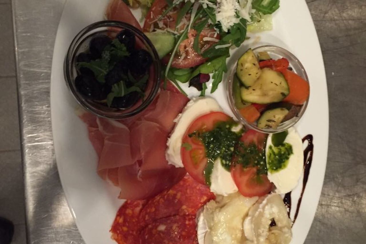 Parkvilla - Tapas - Teller