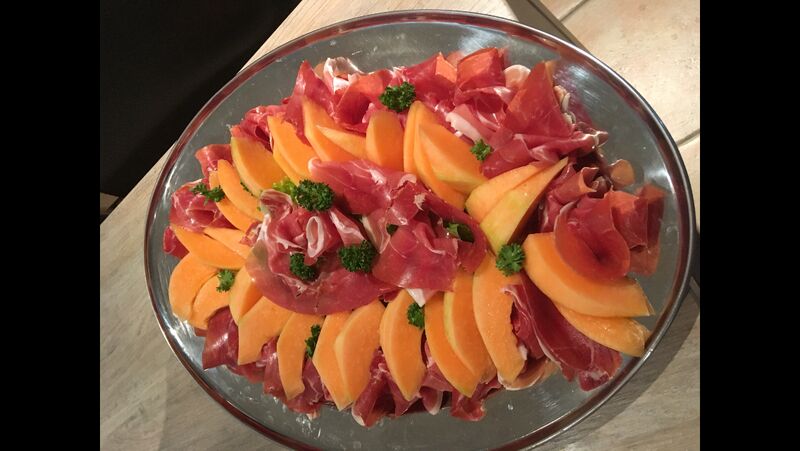 onderdeel van koud buffet/Italiaanse rauwe ham met meloen