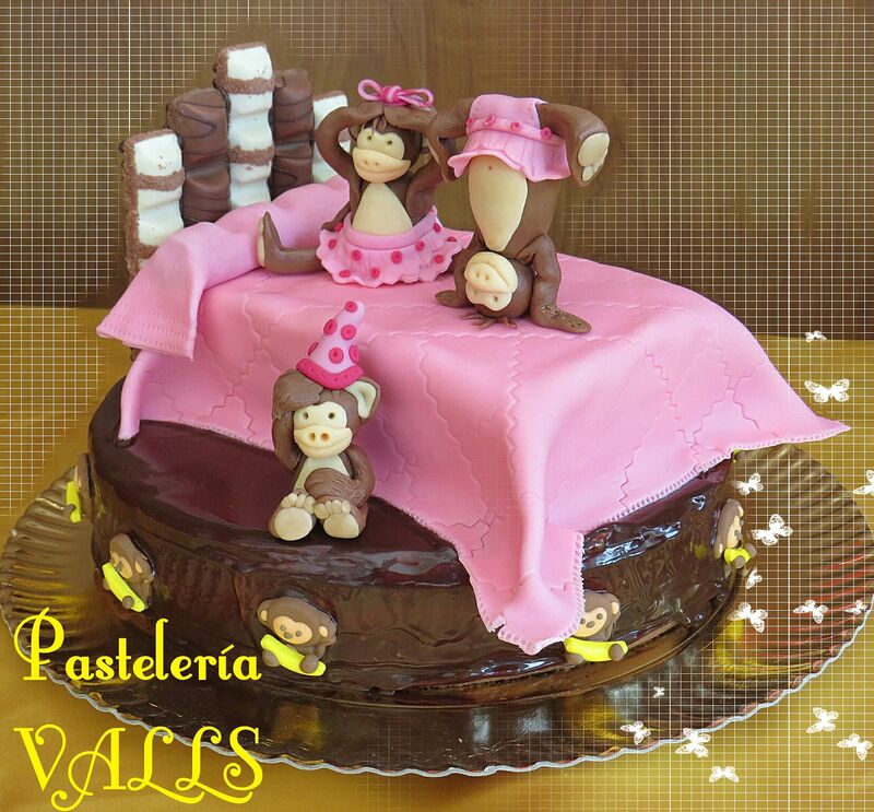 Tartas personalizadas.
Infantiles, juveniles, aniversarios...
Elige el tamaño, el relleno y la decoración que más te guste.