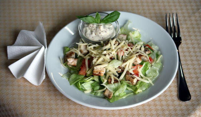 Club Chicken saláta