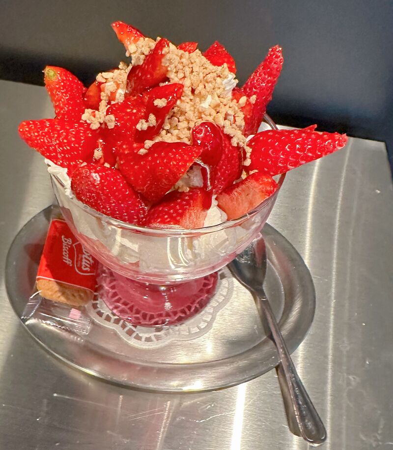 Erdbeer-Becher