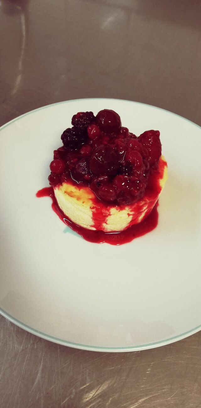 Flan de ricotta et fruits rouge
