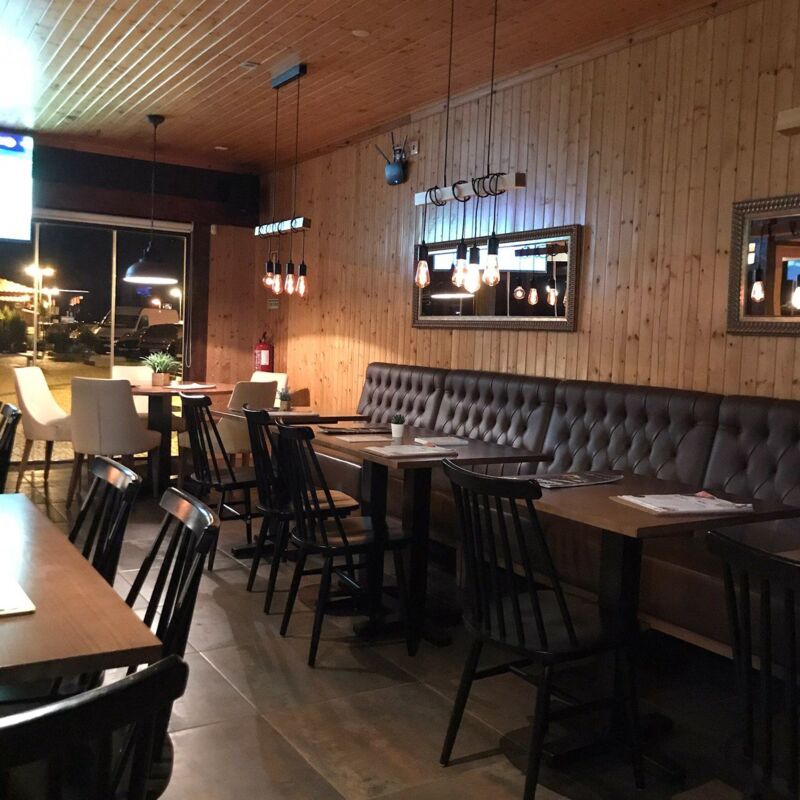 Jantar em ambiente acolhedor 