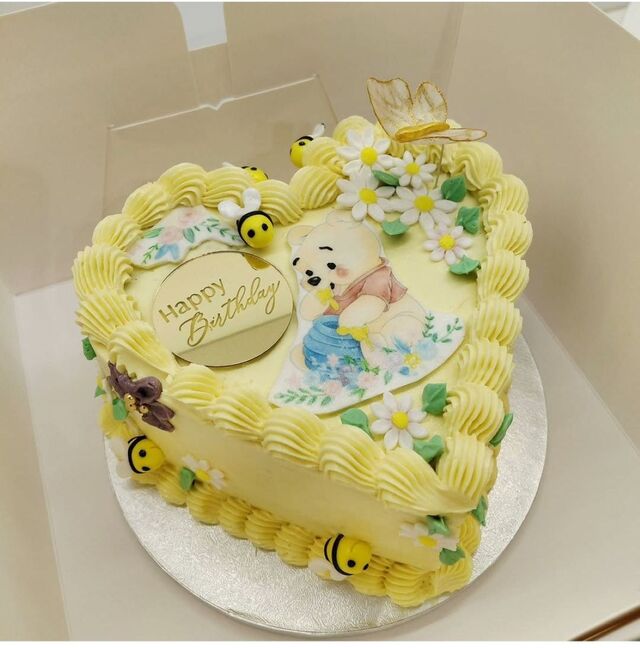 Vintage cake en forme de coeur - sur commande