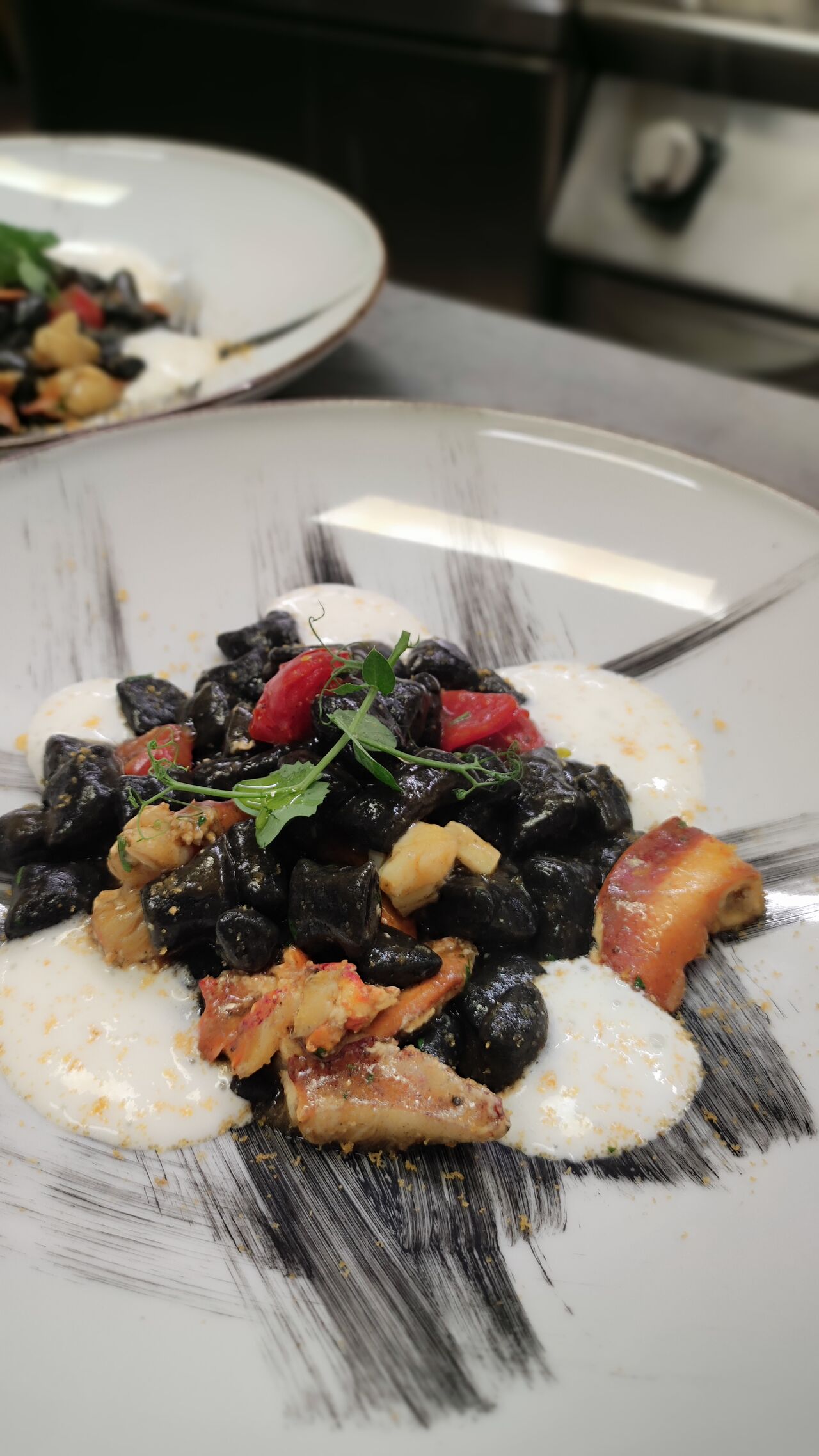 Chicche al Nero e Astice