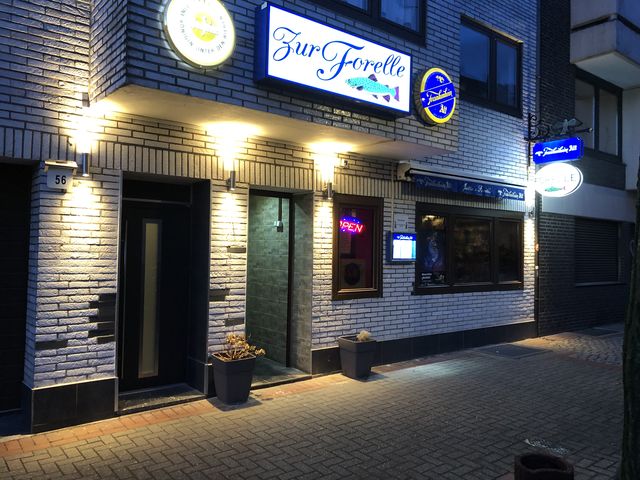 Neue Beleuchtung an der außen Fassade. 11.02.2019 war die Fertigstellung.