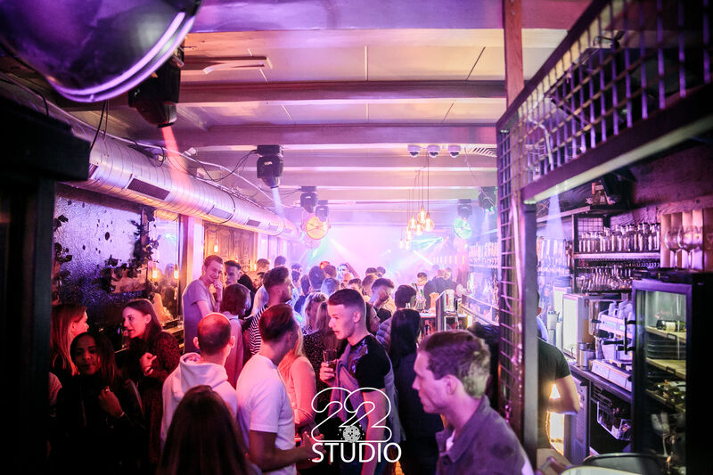 kom eens kijken naar de prachtige sfeer in Studio 22