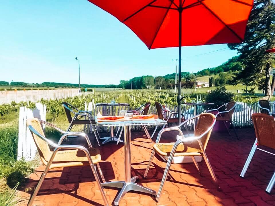 Venez profiter du soleil en terrasse