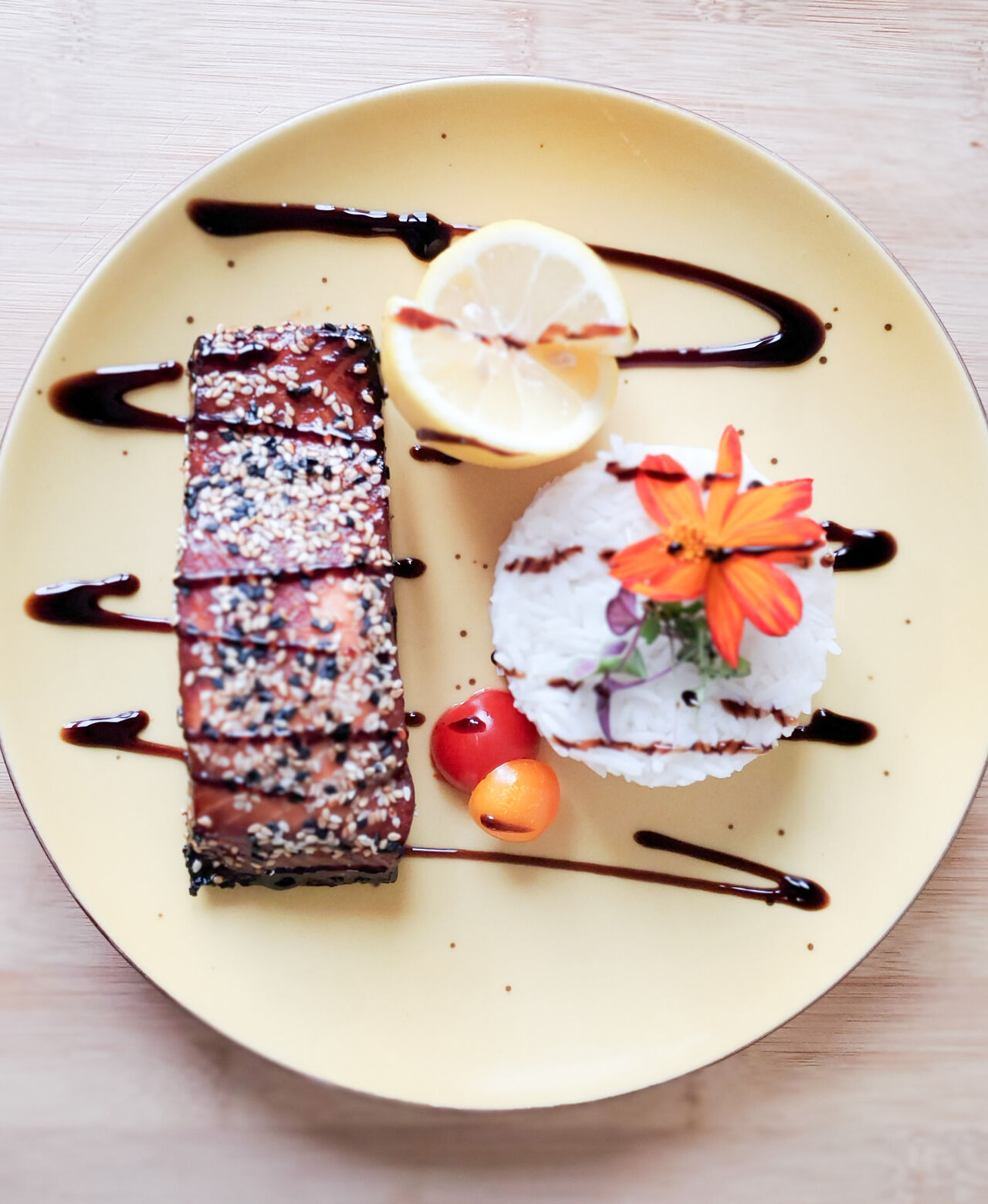 Pavé de saumon mariné au miel 17€