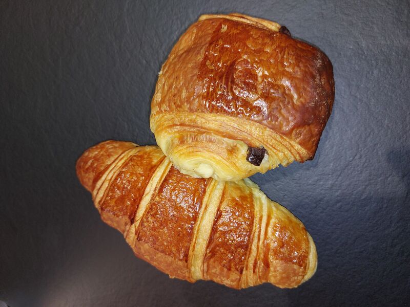 Croissant et pain au chocolat maison