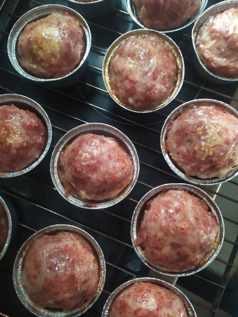 Nos pâtés de campagne individuels des saveurs comme curry, ail, échalote, paprika ou nature ..