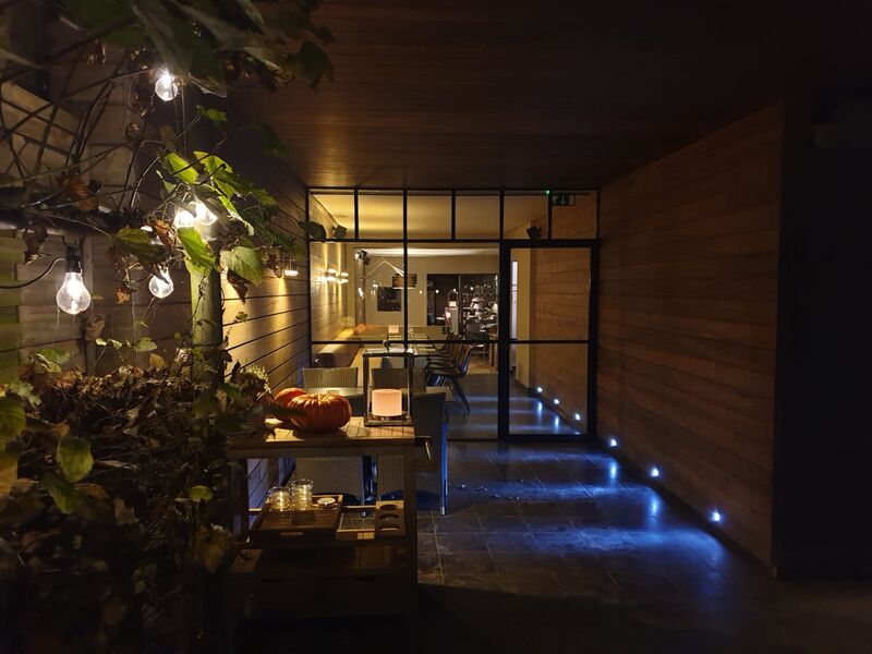 overdekte rookruimte