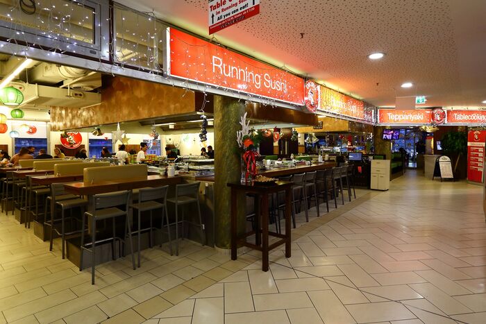 Okiru Running Sushi In Der Lugner City Wien Japans Keuken Bij Mij In De Buurt Boek Nu