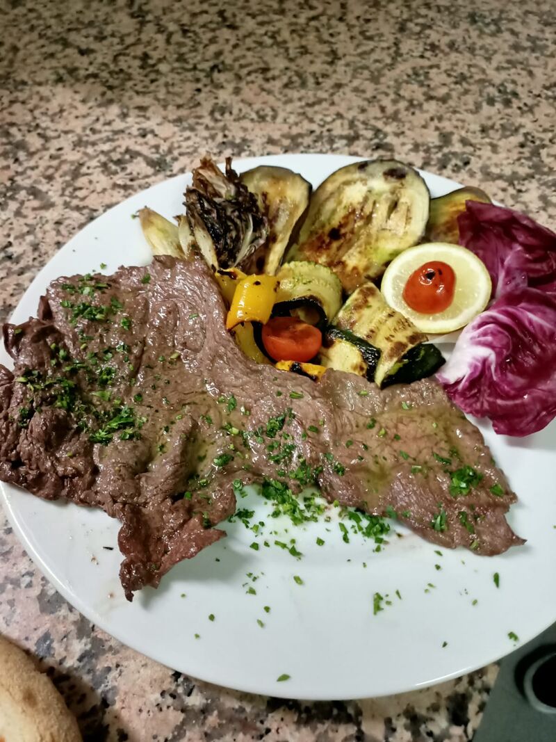 CAVALLO CON VERDURE GRIGLIATE