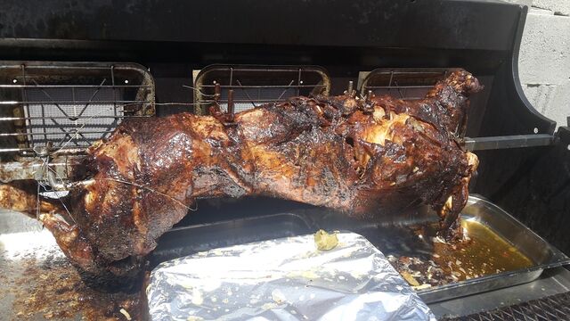 Agneau cuisson au gaz - 20€ par pers