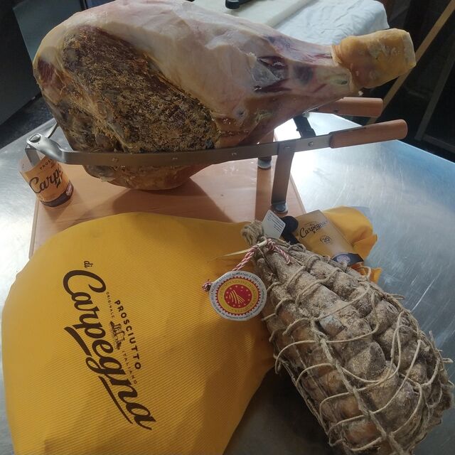 Prosciutto Carpegna D.O.P. Oltre 20 Mesi di Stagionatura & Culatello di Zibello D.O.P.