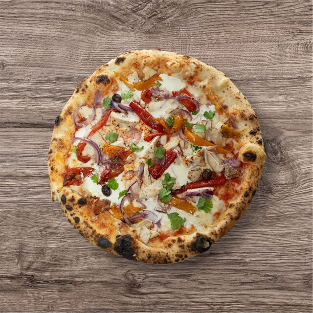 Tex Mex ▪ 14.50€ : tomate, filets de poulet et poivrons cuisinés, oignons rouges, crème épaisse, piment doux, coriandre, origan