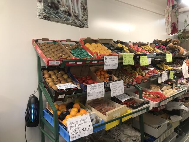 LES FRUITS ET LEGUMES