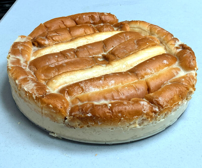 Tarta de Horchata con fartons 