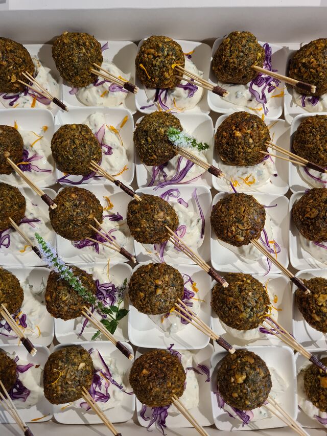 Falafels, sauce yaourt aux herbes