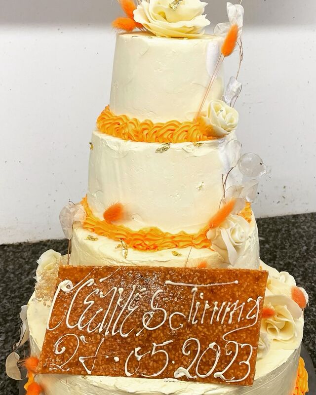 Wedding cake